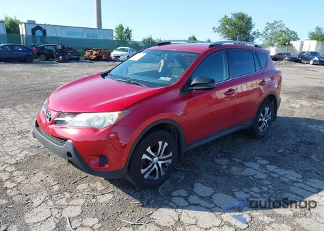2015 Toyota Rav4 Le z USA, uszkodzony, nr VIN JTMBFREV2FJ036680